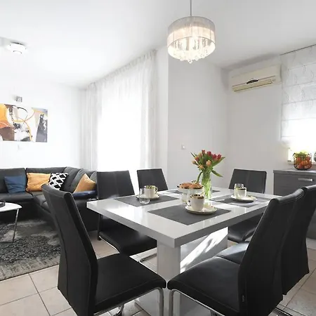 Family Apartment Manuela Zadar Exteriér fotografie